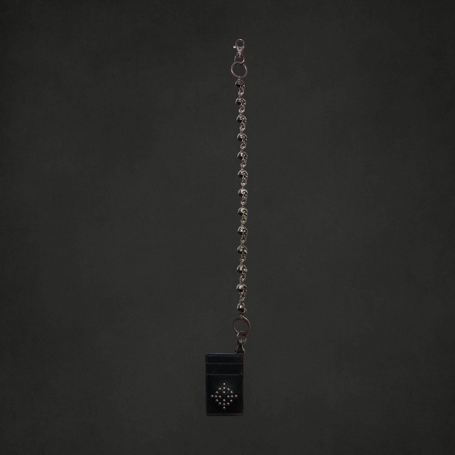 Kill target wallet & skull chain